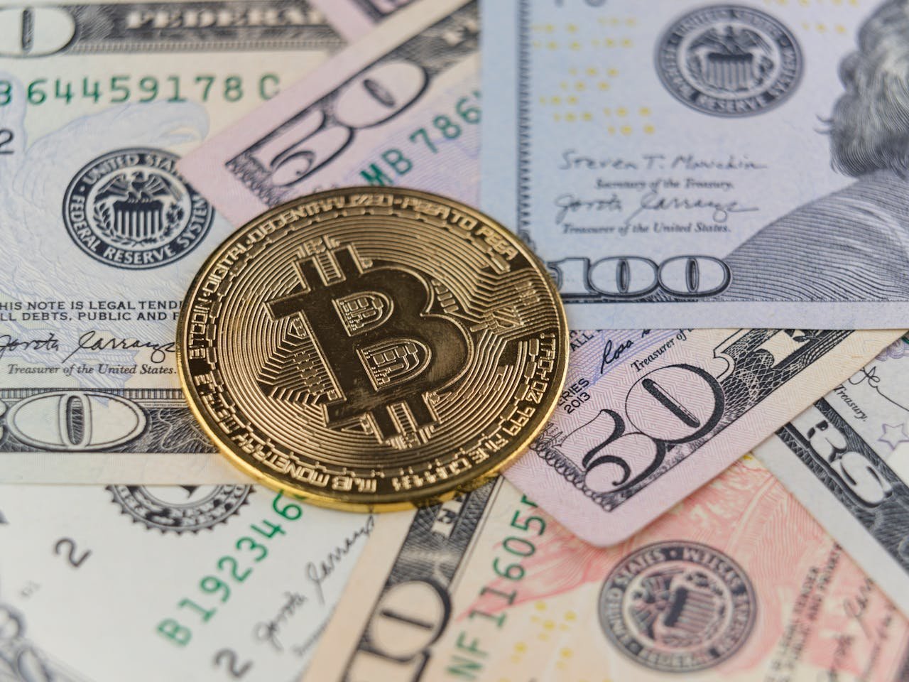 How New Technology is Revolutionizing the Online Digital Market